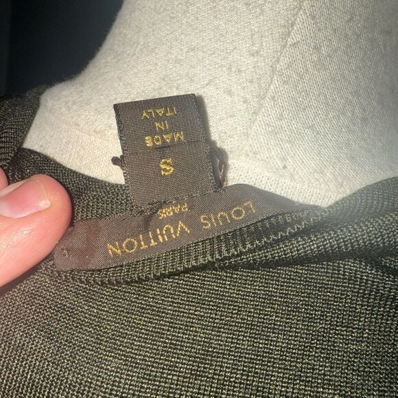 Brand new with tags Louis Vuitton Elegant Olive Green Sleeveless top size s - Picture 9 of 11